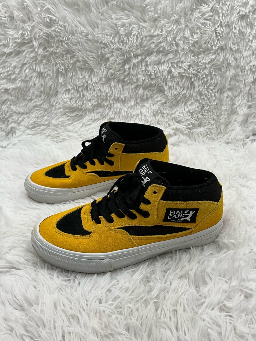 Vans x Bruce Lee Skate Half Cab Size Men’s 7.5/Woman’s 9 Black/Yellow PopCrush